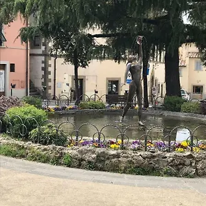https://casa-volpini-panzano-in-chianti.it-tuscanyhotel.com